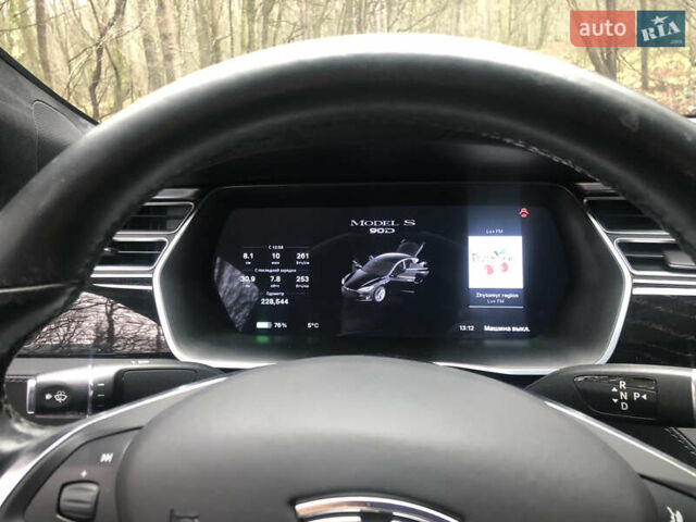 Черный Тесла Модель С, объемом двигателя 0 л и пробегом 228 тыс. км за 16800 $, фото 19 на Automoto.ua