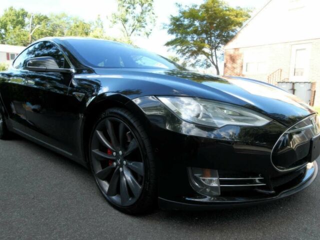 Тесла Модель С 2016 у Львові на Automoto.ua Чорний Тесла Модель С, об'ємом двигуна 0 л та пробігом 77 тис. км за 13400 $, фото 2 на Automoto.ua