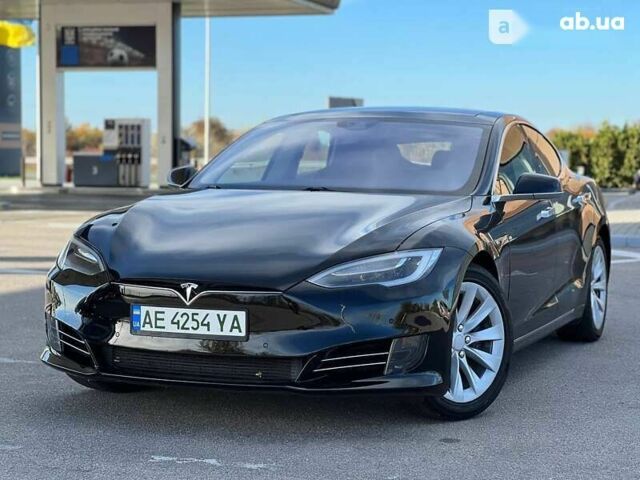 Черный Тесла Модель С, объемом двигателя 0 л и пробегом 129 тыс. км за 17900 $, фото 1 на Automoto.ua