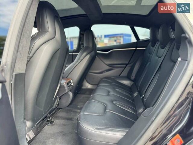 Черный Тесла Модель С, объемом двигателя 0 л и пробегом 195 тыс. км за 17700 $, фото 2 на Automoto.ua