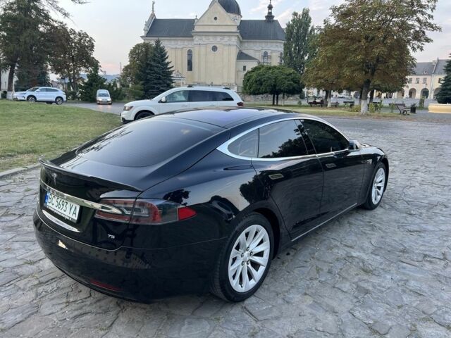 Черный Тесла Модель С, объемом двигателя 0 л и пробегом 101 тыс. км за 17000 $, фото 2 на Automoto.ua