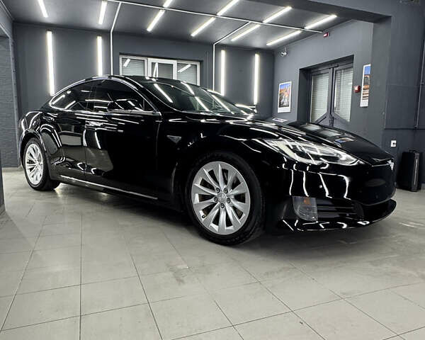 Черный Тесла Модель С, объемом двигателя 0 л и пробегом 147 тыс. км за 17600 $, фото 10 на Automoto.ua