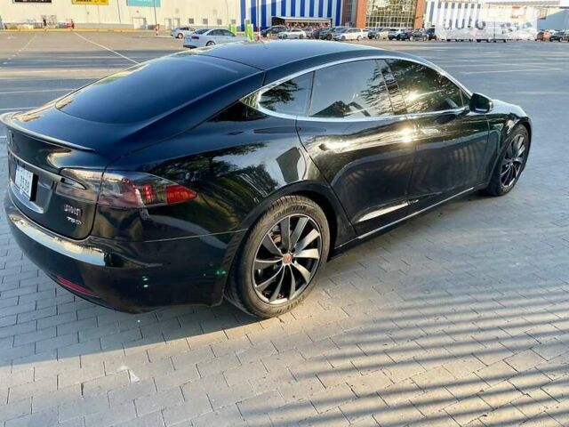 Черный Тесла Модель С, объемом двигателя 0 л и пробегом 175 тыс. км за 15900 $, фото 3 на Automoto.ua