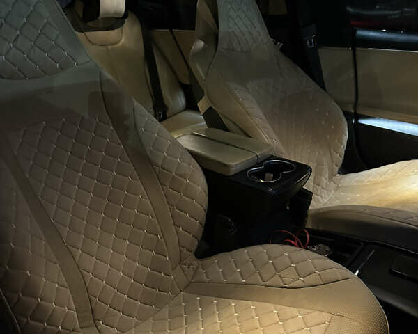 Черный Тесла Модель С, объемом двигателя 0 л и пробегом 120 тыс. км за 15000 $, фото 9 на Automoto.ua