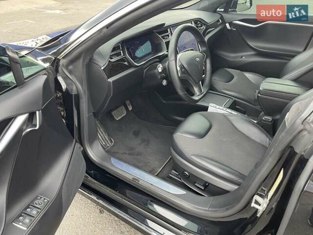 Черный Тесла Модель С, объемом двигателя 0 л и пробегом 119 тыс. км за 15800 $, фото 4 на Automoto.ua