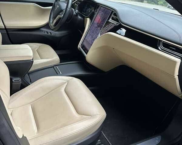 Черный Тесла Модель С, объемом двигателя 0 л и пробегом 154 тыс. км за 12900 $, фото 6 на Automoto.ua