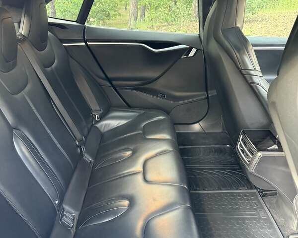 Черный Тесла Модель С, объемом двигателя 0 л и пробегом 342 тыс. км за 13300 $, фото 7 на Automoto.ua