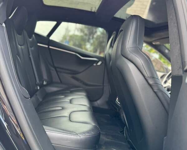 Черный Тесла Модель С, объемом двигателя 0 л и пробегом 195 тыс. км за 17700 $, фото 16 на Automoto.ua