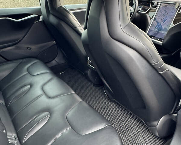 Чорний Тесла Модель С, об'ємом двигуна 0 л та пробігом 203 тис. км за 20500 $, фото 5 на Automoto.ua