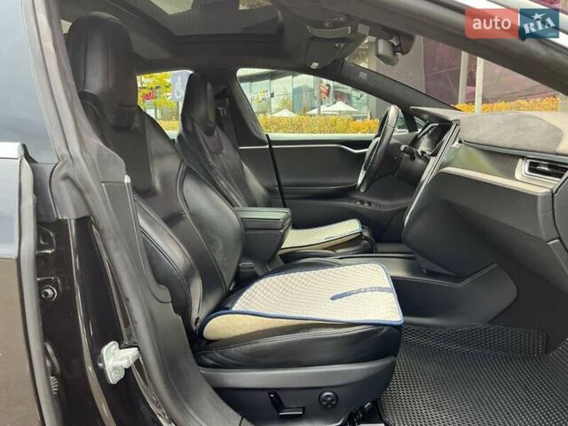 Чорний Тесла Модель С, об'ємом двигуна 0 л та пробігом 140 тис. км за 17490 $, фото 10 на Automoto.ua