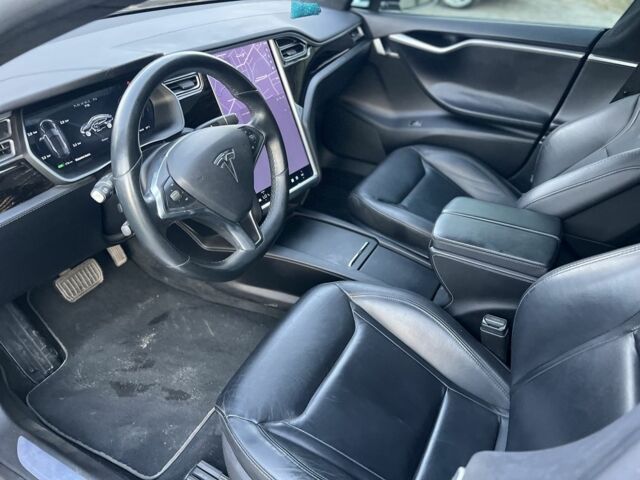 Черный Тесла Модель С, объемом двигателя 0 л и пробегом 101 тыс. км за 17000 $, фото 8 на Automoto.ua