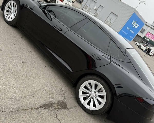 Чорний Тесла Модель С, об'ємом двигуна 0 л та пробігом 125 тис. км за 21000 $, фото 15 на Automoto.ua