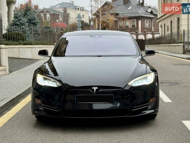 Черный Тесла Модель С, объемом двигателя 0 л и пробегом 155 тыс. км за 23500 $, фото 1 на Automoto.ua
