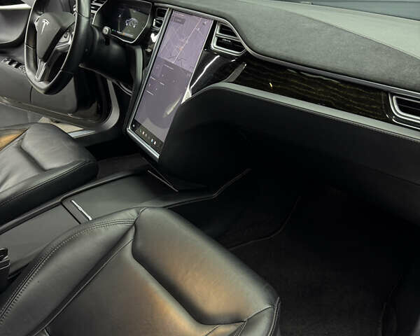 Черный Тесла Модель С, объемом двигателя 0 л и пробегом 147 тыс. км за 17600 $, фото 23 на Automoto.ua