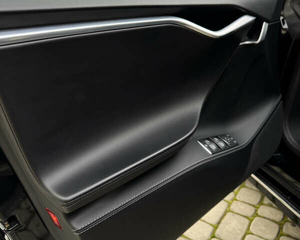 Черный Тесла Модель С, объемом двигателя 0 л и пробегом 147 тыс. км за 17600 $, фото 51 на Automoto.ua