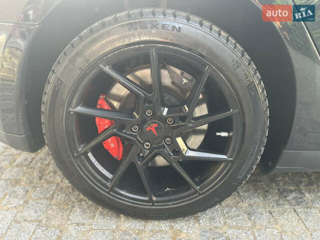 Черный Тесла Модель С, объемом двигателя 0 л и пробегом 258 тыс. км за 18000 $, фото 11 на Automoto.ua