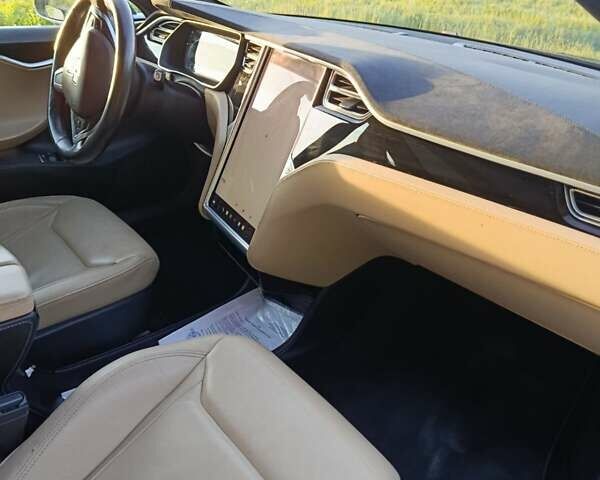 Тесла Модель С 2016 у Львові на Automoto.ua Чорний Тесла Модель С, об'ємом двигуна 0 л та пробігом 98 тис. км за 15300 $, фото 20 на Automoto.ua