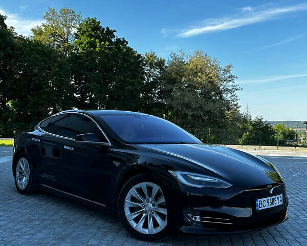Черный Тесла Модель С, объемом двигателя 0 л и пробегом 261 тыс. км за 14800 $, фото 1 на Automoto.ua