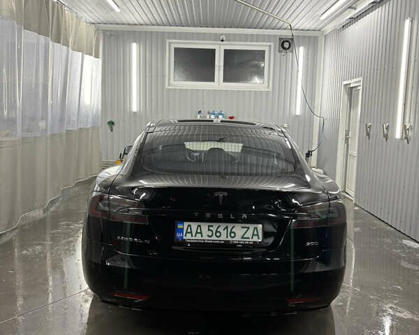 Черный Тесла Модель С, объемом двигателя 0 л и пробегом 118 тыс. км за 17000 $, фото 2 на Automoto.ua