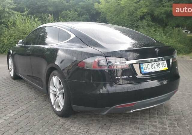 Черный Тесла Модель С, объемом двигателя 0 л и пробегом 125 тыс. км за 12444 $, фото 4 на Automoto.ua