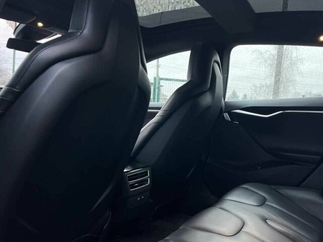 Черный Тесла Модель С, объемом двигателя 0 л и пробегом 152 тыс. км за 18900 $, фото 18 на Automoto.ua