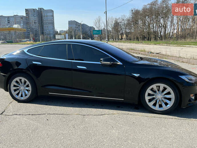 Черный Тесла Модель С, объемом двигателя 0 л и пробегом 161 тыс. км за 20000 $, фото 1 на Automoto.ua