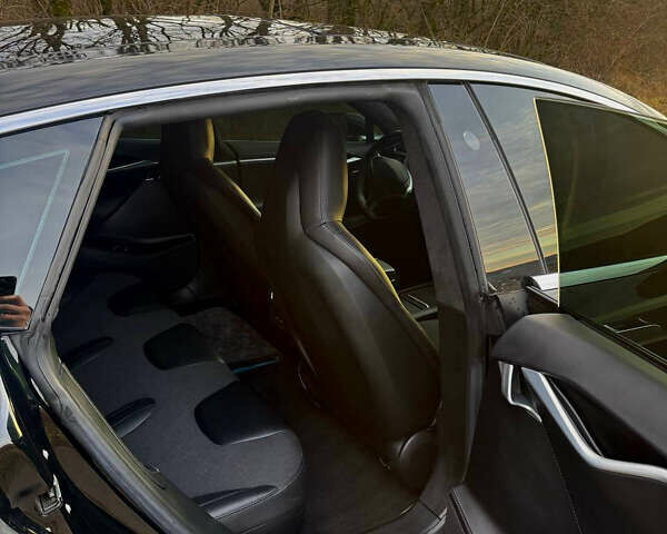 Чорний Тесла Модель С, об'ємом двигуна 0 л та пробігом 148 тис. км за 16500 $, фото 6 на Automoto.ua