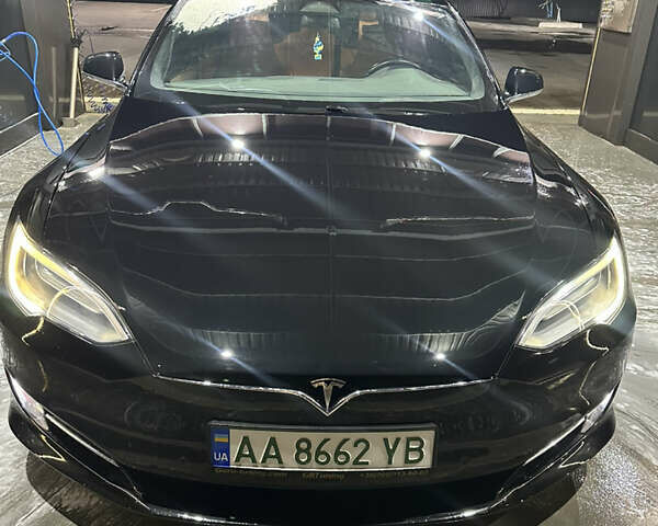 Черный Тесла Модель С, объемом двигателя 0 л и пробегом 120 тыс. км за 15000 $, фото 1 на Automoto.ua
