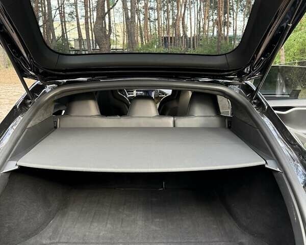 Черный Тесла Модель С, объемом двигателя 0 л и пробегом 342 тыс. км за 13300 $, фото 9 на Automoto.ua