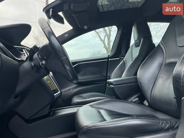 Черный Тесла Модель С, объемом двигателя 0 л и пробегом 152 тыс. км за 18900 $, фото 9 на Automoto.ua
