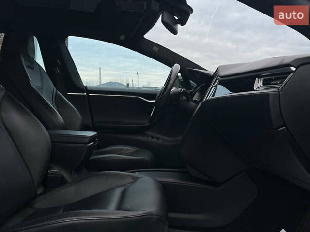 Черный Тесла Модель С, объемом двигателя 0 л и пробегом 152 тыс. км за 18900 $, фото 20 на Automoto.ua