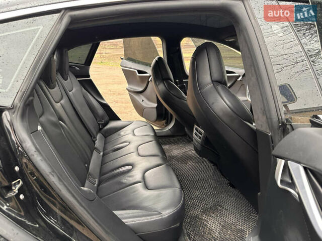 Тесла Модель С 2016 в Тернополе на Automoto.ua Черный Тесла Модель С, объемом двигателя 0 л и пробегом 131 тыс. км за 22500 $, фото 7 на Automoto.ua