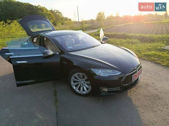 Тесла Модель С 2016 у Львові на Automoto.ua Чорний Тесла Модель С, об'ємом двигуна 0 л та пробігом 98 тис. км за 15300 $, фото 34 на Automoto.ua