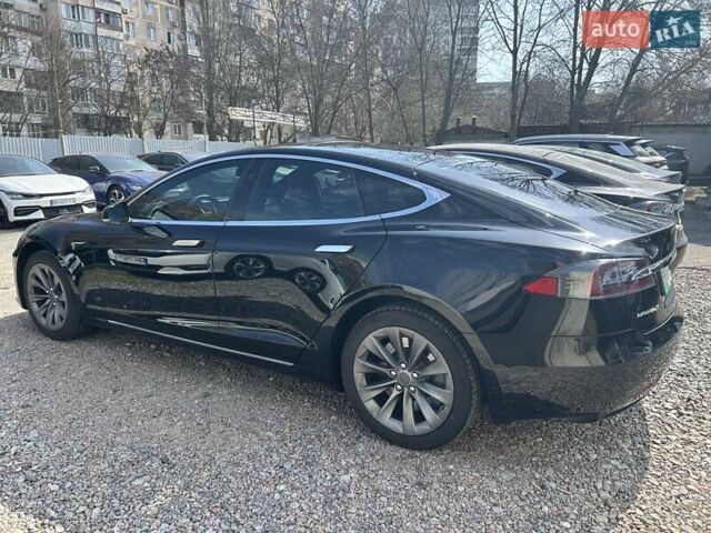 Черный Тесла Модель С, объемом двигателя 0 л и пробегом 72 тыс. км за 19500 $, фото 1 на Automoto.ua