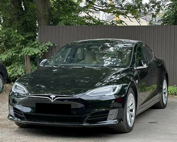 Черный Тесла Модель С, объемом двигателя 0 л и пробегом 154 тыс. км за 12900 $, фото 1 на Automoto.ua