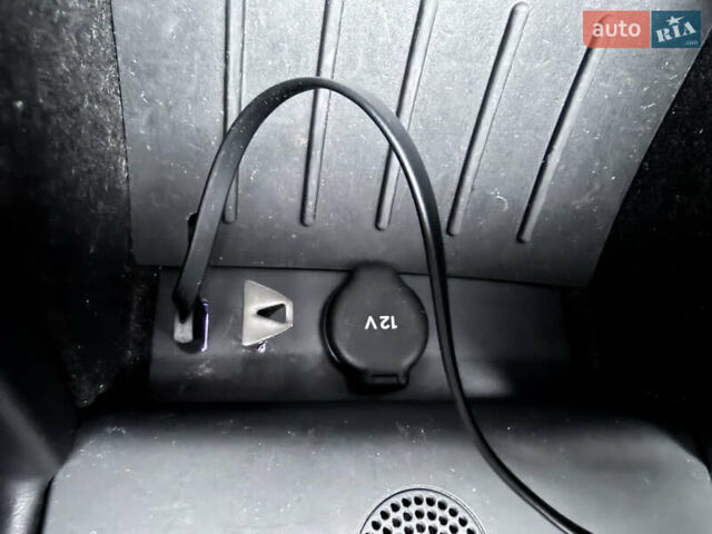 Черный Тесла Модель С, объемом двигателя 0 л и пробегом 292 тыс. км за 16000 $, фото 93 на Automoto.ua