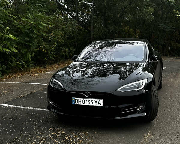 Черный Тесла Модель С, объемом двигателя 0 л и пробегом 117 тыс. км за 25000 $, фото 1 на Automoto.ua
