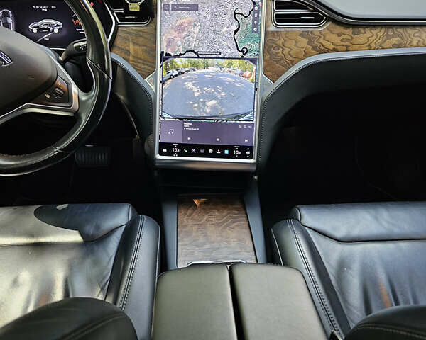 Чорний Тесла Модель С, об'ємом двигуна 0 л та пробігом 120 тис. км за 18900 $, фото 115 на Automoto.ua