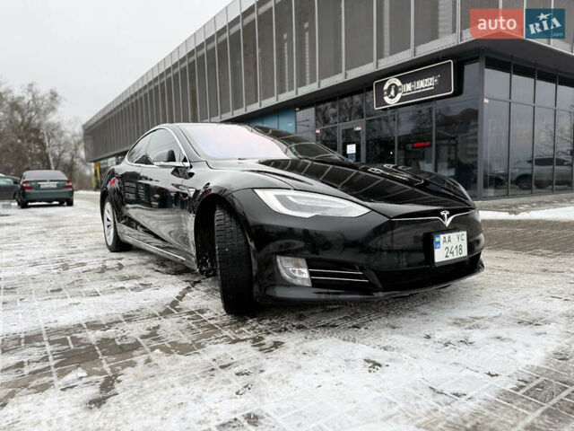 Черный Тесла Модель С, объемом двигателя 0 л и пробегом 292 тыс. км за 16000 $, фото 2 на Automoto.ua