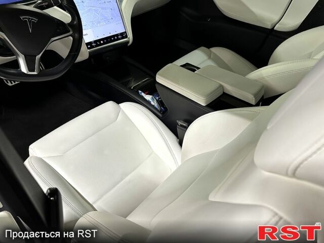 Чорний Тесла Модель С, об'ємом двигуна 0 л та пробігом 130 тис. км за 20500 $, фото 5 на Automoto.ua