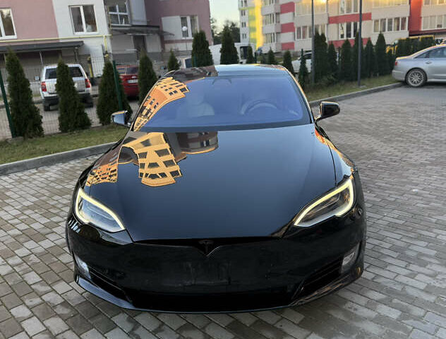 Чорний Тесла Модель С, об'ємом двигуна 0 л та пробігом 60 тис. км за 23000 $, фото 1 на Automoto.ua