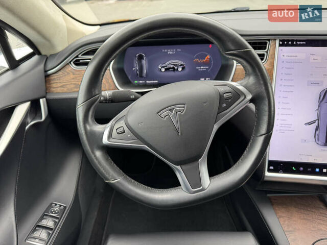 Черный Тесла Модель С, объемом двигателя 0 л и пробегом 122 тыс. км за 19300 $, фото 60 на Automoto.ua