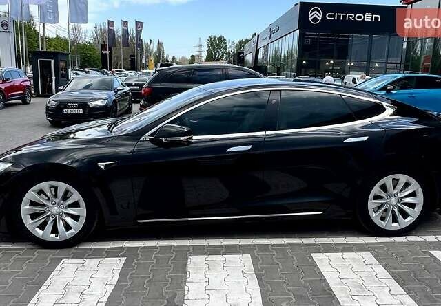 Черный Тесла Модель С, объемом двигателя 0 л и пробегом 98 тыс. км за 17700 $, фото 5 на Automoto.ua