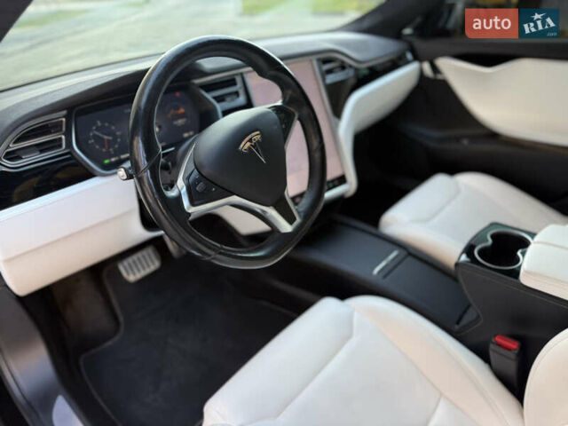 Чорний Тесла Модель С, об'ємом двигуна 0 л та пробігом 60 тис. км за 23000 $, фото 2 на Automoto.ua