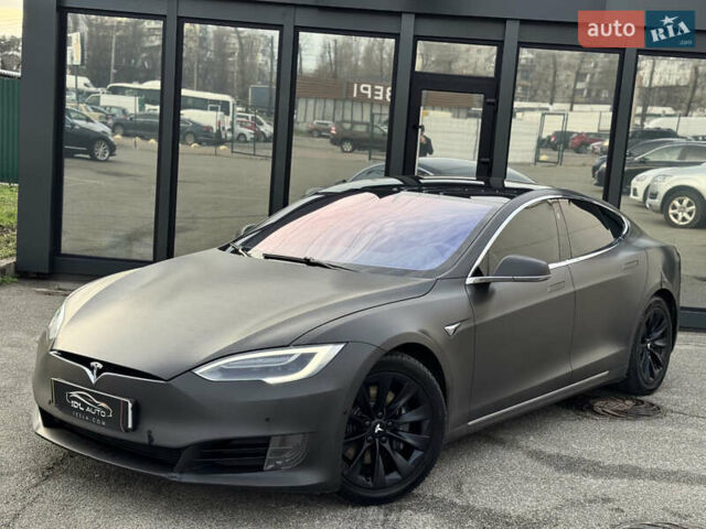 Черный Тесла Модель С, объемом двигателя 0 л и пробегом 290 тыс. км за 14999 $, фото 2 на Automoto.ua