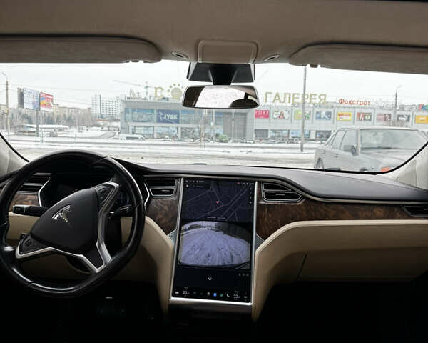 Чорний Тесла Модель С, об'ємом двигуна 0 л та пробігом 193 тис. км за 15900 $, фото 11 на Automoto.ua