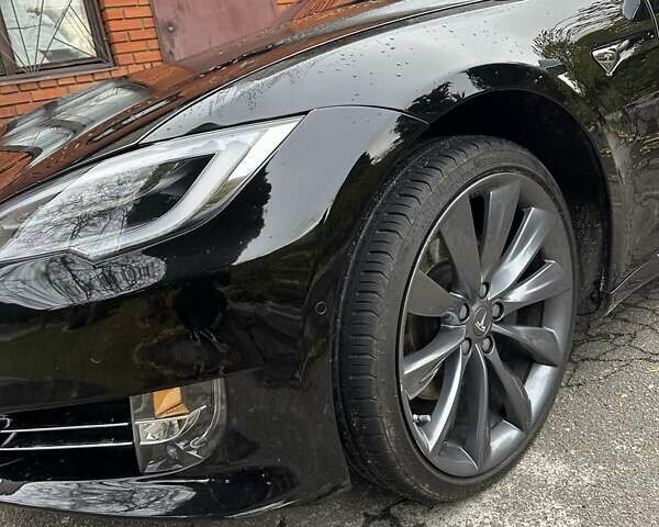 Черный Тесла Модель С, объемом двигателя 0 л и пробегом 120 тыс. км за 23900 $, фото 1 на Automoto.ua