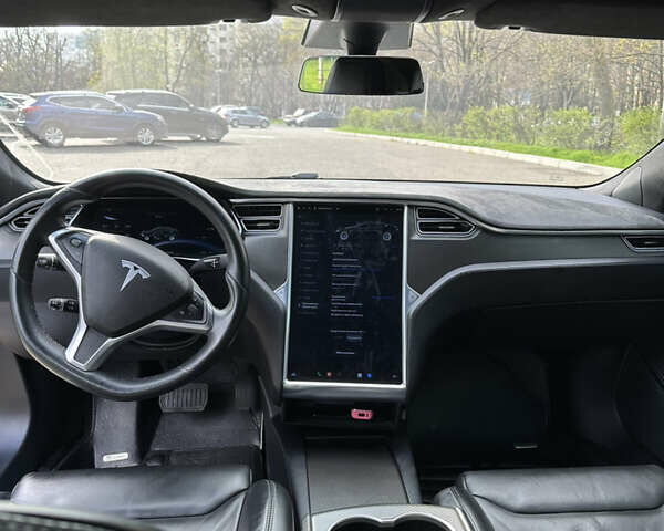 Черный Тесла Модель С, объемом двигателя 0 л и пробегом 63 тыс. км за 15999 $, фото 9 на Automoto.ua