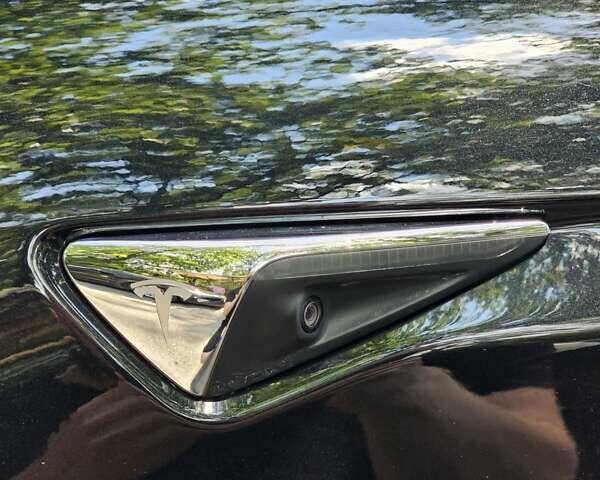 Тесла Модель С 2017 у Дніпро (Дніпропетровську) на Automoto.ua Чорний Тесла Модель С, об'ємом двигуна 0 л та пробігом 118 тис. км за 17500 $, фото 28 на Automoto.ua