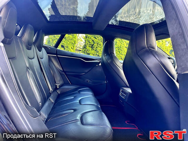 Черный Тесла Модель С, объемом двигателя 0 л и пробегом 150 тыс. км за 15700 $, фото 5 на Automoto.ua